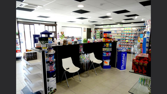 Pharmacie du Centre St Victoret (13)  - 160 M2 3