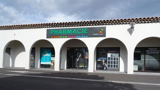 Pharmacie du Centre St Victoret (13)  - 160 M2 4