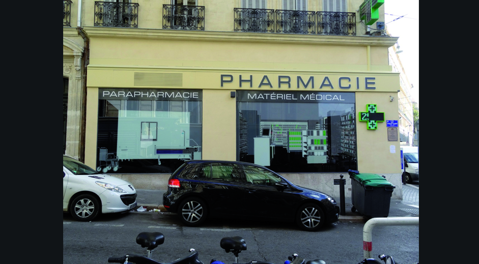 Pharmacie Croix Blanche Marseille (13)  - 115 M2 7