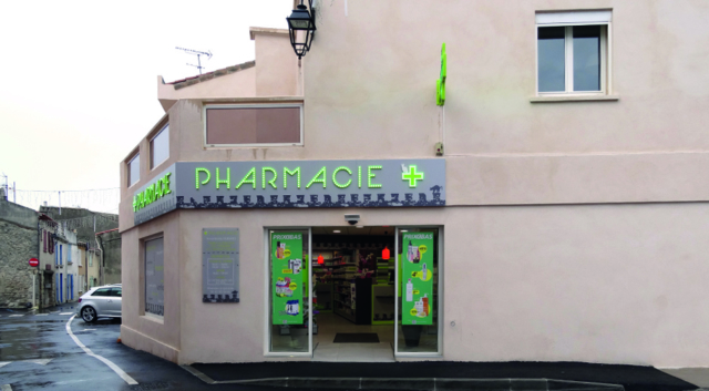 Pharmacie St Mitre les remparts (13) - 71m2 1