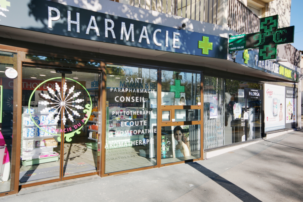 Agencement de pharmacie, commerce, magasin  PHARMACIE DU PARC – MILLAU